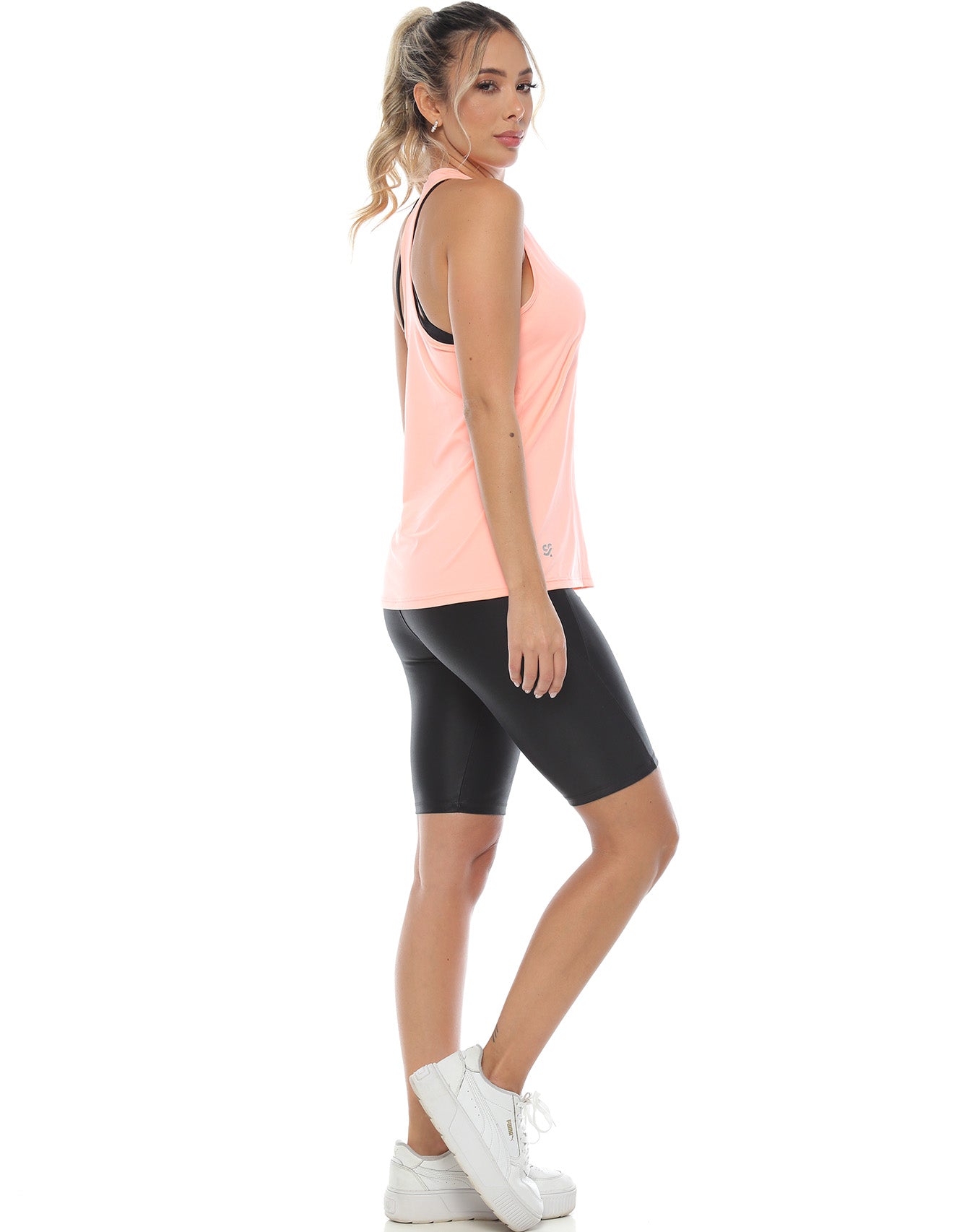 BLUSA DEPORTIVA CON PROTECCIÓN UV50