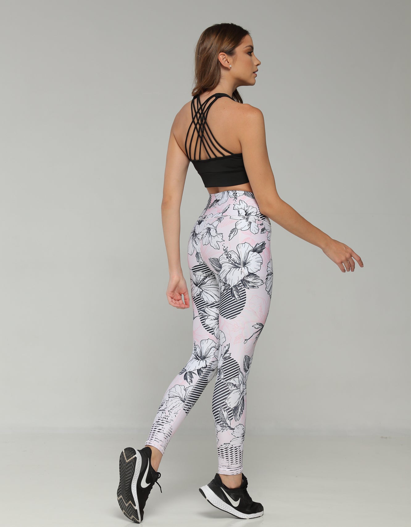 LEGGING DE CINTURA ALTA CON CONTROL DE ABDOMEN, SECADO RÁPIDO Y BOLSILLO INVISIBLE