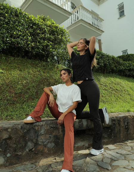 T-shirt en Rib algodón con cortes decorativos